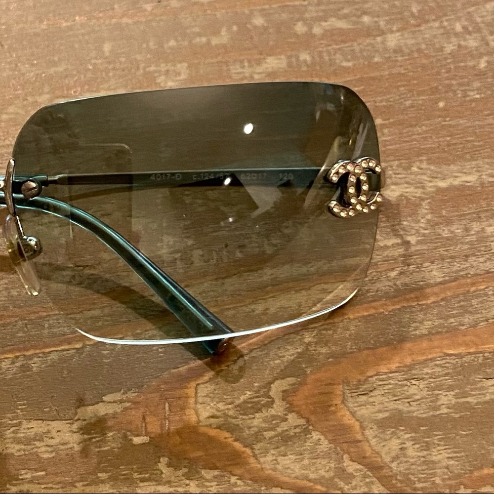 SOLD💋 RARE CHANEL Rimless Sunglasses 4017 D Teal Gradient Rate A+ - Picture 12 of 16